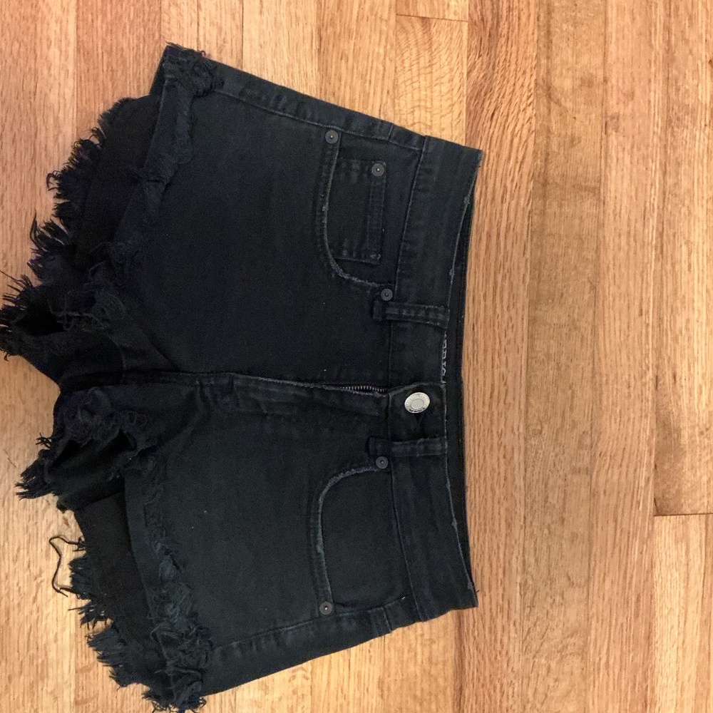 American eagle black shorts